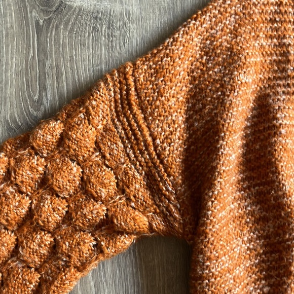 Orange and white knitted sweater. Size extra extra large from nine west. - Picture 3 of 7